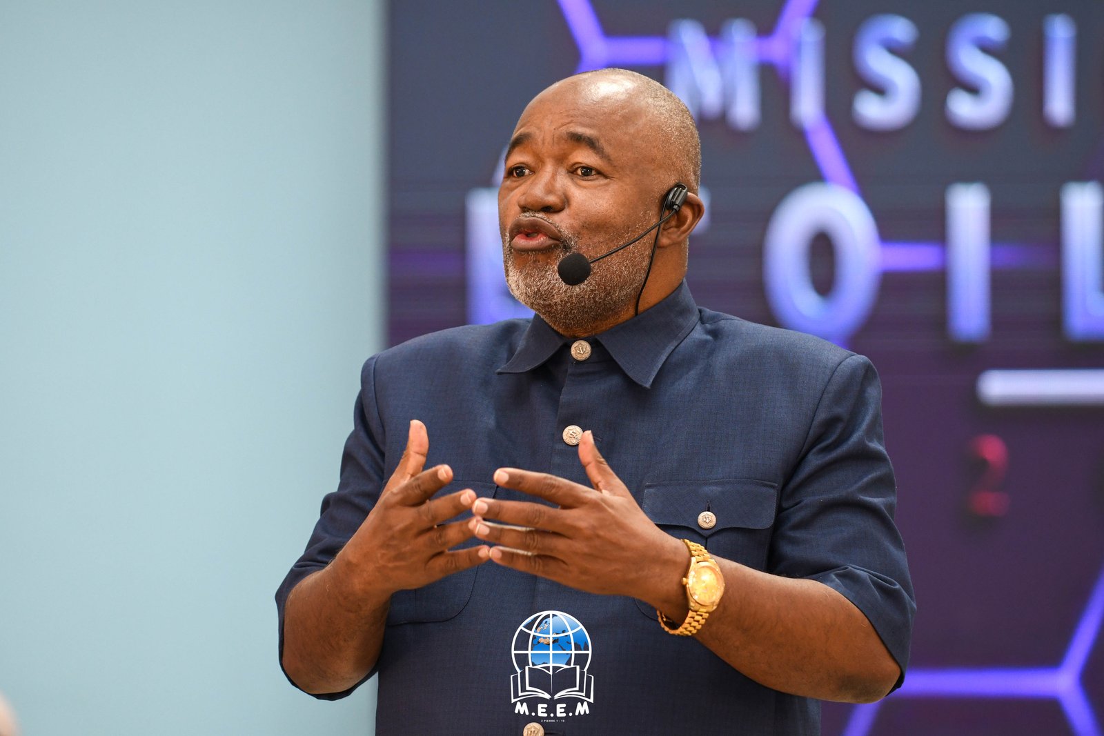 Révérend Pasteur OMALANGA PELE PASCAL-DANIEL